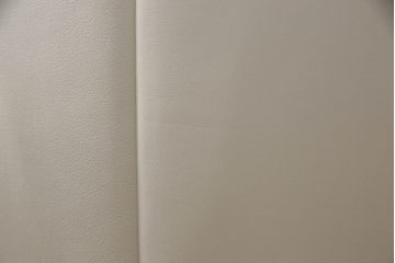 中古　美品　デセデ(de Sede)　DS-164　丸みを帯びたデザインが柔らかい雰囲気を醸し出す本革3人掛けソファ(レザー、カウチソファ、3P、三人掛け)(定価約300万円)(R-059599)