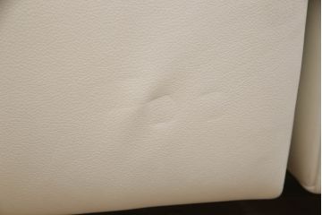 中古　美品　デセデ(de Sede)　DS-164　丸みを帯びたデザインが柔らかい雰囲気を醸し出す本革3人掛けソファ(レザー、カウチソファ、3P、三人掛け)(定価約300万円)(R-059599)