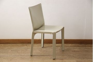 中古　Cassina(カッシーナ)　412　CAB(キャブ)　MARIO BELLINI(マリオベリーニ)　アイボリー　シンプルモダンな空間づくりに活躍するアームレスチェア(ダイニングチェア、椅子、イス)(定価約21万円)(R-059600)