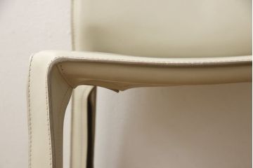中古　Cassina(カッシーナ)　412　CAB(キャブ)　MARIO BELLINI(マリオベリーニ)　アイボリー　シンプルモダンな空間づくりに活躍するアームレスチェア(ダイニングチェア、椅子、イス)(定価約21万円)(R-059601)
