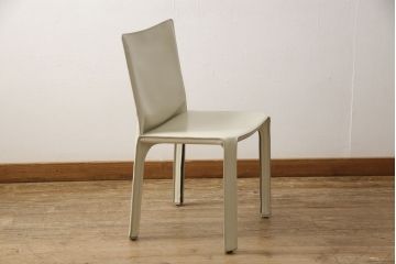 中古　Cassina(カッシーナ)　412　CAB(キャブ)　MARIO BELLINI(マリオベリーニ)　アイボリー　シンプルモダンな空間づくりに活躍するアームレスチェア(ダイニングチェア、椅子、イス)(定価約21万円)(R-059603)