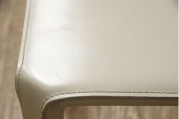 中古　Cassina(カッシーナ)　412　CAB(キャブ)　MARIO BELLINI(マリオベリーニ)　アイボリー　シンプルモダンな空間づくりに活躍するアームレスチェア(ダイニングチェア、椅子、イス)(定価約21万円)(R-059603)