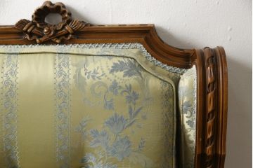 中古　最高級　イタリア製　職人技が光る!素晴らしい彫刻が気品を感じさせる1人掛けソファ(定価推定約80万円)(一人掛けソファ、1Pソファ、アームソファ、アームチェア、サロンチェア、椅子)(R-059604)