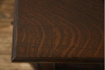 イギリスアンティーク　オーク材　花の彫刻が上品なサイドキャビネット(ゴミ箱、コンソールテーブル)(R-059606)