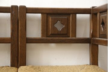 和製ビンテージ　高級品　オーク材　ラッシ座面　アジアンテイストのお部屋におすすめのコーナーチェア2脚セット(椅子、イス、ヴィンテージ)(R-059622)