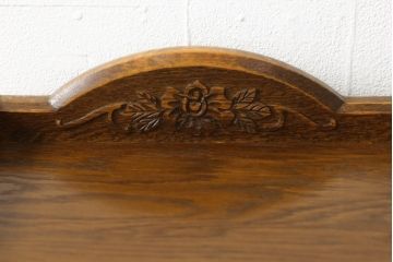 中古　美品　三越伊勢丹　プロパティデザイン　カントリーハウス　Brugge(ブルージュ)　ステンドグラスがクラシカルな雰囲気を醸し出すサイドキャビネット(戸棚、収納棚、飾り棚、電話台、サイドボード)(R-059626)