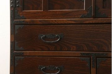 中古　美品　志太民芸家具　中桐　金具が印象的な箪笥(タンス、引き出し、収納箪笥、サイドチェスト)(定価約28万円)(R-059631)