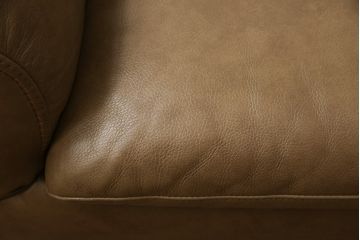 中古　美品　イタリア　ナツッジ(NATUZZI RDITION)　レザーエディションズ　ローバックで広々とした空間を楽しめる2.5人掛けソファ(2人掛け、3人掛け、本革ソファ)(定価約60万円)(R-059633)