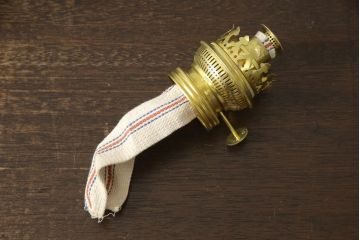 和製アンティーク　デッドストック品　巻芯14番　レトロな佇まいがお洒落な空間づくりに活躍するオイルランプ(灯油ランプ、卓上ランプ)(R-059637)
