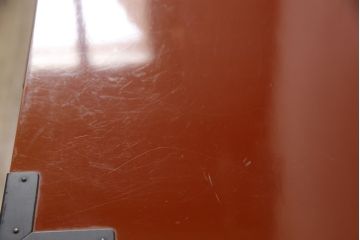 中古　高級品　田中家具　ケヤキ材　朱塗り　中桐　風格ある和の趣を演出してくれる二本松伝統家具の箪笥(衣装箪笥、引き出し、サイドチェスト)(定価約50万円)(R-059644)