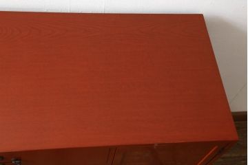 中古　最高級　IDC大塚家具　総漆塗り　朱塗り　控えめな桜の模様がかわいらしい総桐箪笥(定価約60万円)(桐たんす、衣装箪笥、和タンス、収納箪笥)(R-059647)