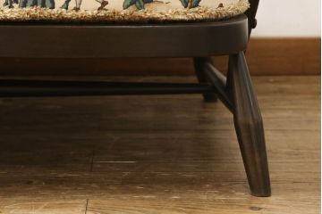 中古　イギリス　ERCOL(アーコール)　カントリー調のファブリックがかわいらしい2人掛けソファ(二人掛け、2P)(R-059648)