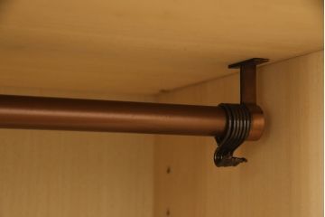 中古　岩谷堂箪笥　菊幸　スリムなサイズ感が丁度良いワードローブ(収納棚)(R-059649)