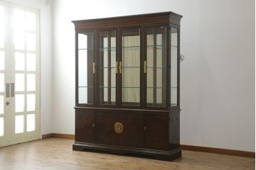 中古　美品　DREXEL HERITAGE(ドレクセルヘリテイジ)　シノワズリ様式　上品な佇まいが美しいチャイナキャビネット(定価約340万円)(食器棚、キュリオケース、ガラスケース、ショーケース、戸棚、飾り棚)(R-059661)