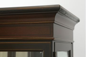 中古　美品　DREXEL HERITAGE(ドレクセルヘリテイジ)　シノワズリ様式　上品な佇まいが美しいチャイナキャビネット(定価約340万円)(食器棚、キュリオケース、ガラスケース、ショーケース、戸棚、飾り棚)(R-059661)