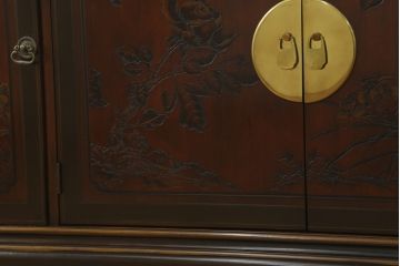 中古　美品　DREXEL HERITAGE(ドレクセルヘリテイジ)　シノワズリ様式　上品な佇まいが美しいチャイナキャビネット(定価約340万円)(食器棚、キュリオケース、ガラスケース、ショーケース、戸棚、飾り棚)(R-059661)
