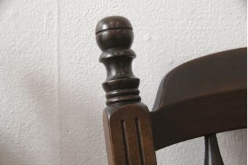 ビンテージ家具　松本民芸家具　クラシカルなダイニングづくりにぴったりの安川式スピンドルチェア2脚セット(板座チェア、ダイニングチェア、椅子、ヴィンテージ)(R-059681)