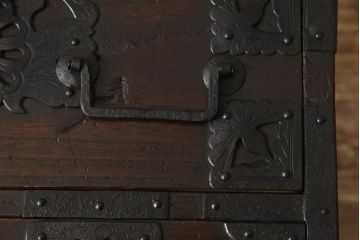 和製アンティーク　総桐　細部まで手の込んだつくりが魅力的な佐渡船箪笥(帳箱、舟箪笥、和箪笥、時代箪笥、収納たんす、小物収納)(R-059683)