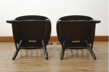 中古　北海道民芸家具　クラシカルな雰囲気を醸し出すダイニングチェア2脚セット(椅子、板座チェア)(R-059686)
