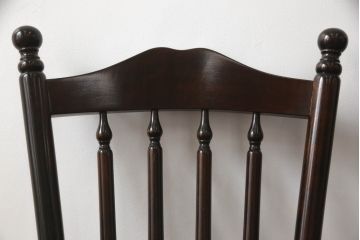 中古　北海道民芸家具　クラシカルな雰囲気を醸し出すダイニングチェア2脚セット(椅子、板座チェア)(R-059687)