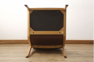 中古　CONDE HOUSE(カンディハウス)　ナラ材　スタイリッシュなデザインと本革が美しいオットマンセットのイージーチェア(1人掛けソファ、1Pソファ、椅子、イス、ダイニングチェア、ダイニングソファ、アームチェア、フットスツール)(R-059688)
