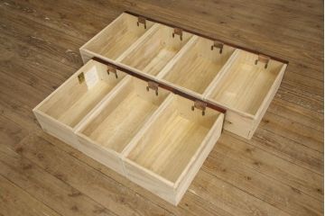 中古　美品　岩谷堂箪笥　スリムなサイズで取り入れやすい縦型チェスト(引き出し、和タンス、収納たんす)(R-059701)