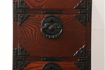 中古　美品　岩谷堂箪笥　スリムなサイズで取り入れやすい縦型チェスト(引き出し、和タンス、収納たんす)(R-059701)