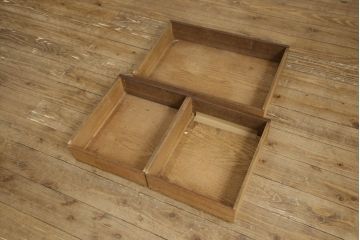 イギリスアンティーク　マホガニー材　クラシカルな雰囲気が魅力的なパーラーキャビネット(戸棚、収納棚、飾り棚)(R-059706)