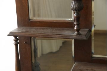 イギリスアンティーク　マホガニー材　クラシカルな雰囲気が魅力的なパーラーキャビネット(戸棚、収納棚、飾り棚)(R-059706)