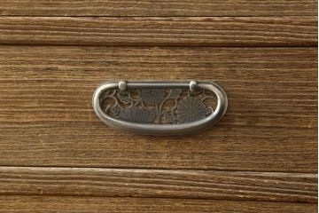 中古　美品　伝統工芸士・森脇一喜作　かくし付き　引き出し10杯　落ち着きのある色合いが魅力的な焼桐仕上げの総桐紀州箪笥(総桐たんす、総桐箪笥、着物箪笥、引き出し、和タンス)(R-059708)