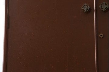 ※塗装にダメージあり※　和製ヴィンテージ　最高級品　総漆塗り　漆絵入り　内部桐材　品のある雰囲気を醸し出すワードローブ　(R-059709)