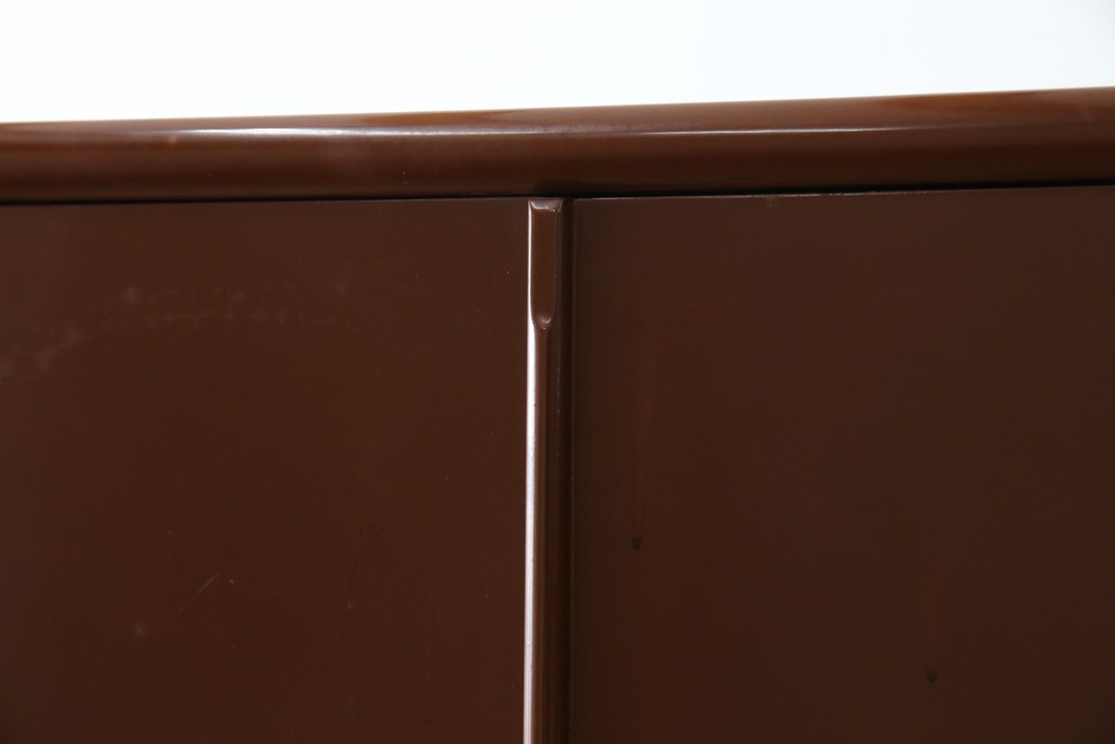 ※塗装にダメージあり※　和製ヴィンテージ　最高級品　総漆塗り　漆絵入り　内部桐材　品のある雰囲気を醸し出すワードローブ　(R-059709)