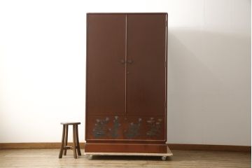 和製ビンテージ　最高級品　総漆塗り　漆絵入り　内部桐材　品のある雰囲気を醸し出すワードローブ(衣装タンス、収納棚、ヴィンテージ)(R-059709)