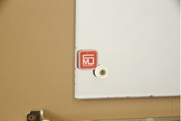和製ビンテージ　最高級品　総漆塗り　漆絵入り　内部桐材　品のある雰囲気を醸し出すワードローブ(衣装タンス、収納棚、ヴィンテージ)(R-059709)