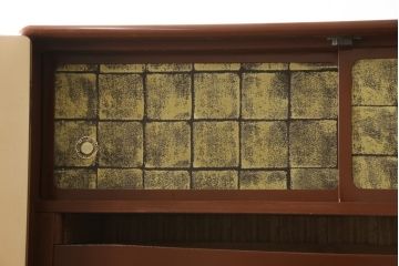 和製ビンテージ　最高級品　総漆塗り　漆絵入り　内部桐材　品のある雰囲気を醸し出す衣装タンス(着物箪笥、和たんす、ヴィンテージ)(R-059710)