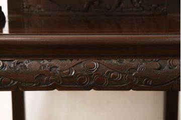 ビンテージ家具　中国　珍品　希少!　花梨(カリン)材　龍の彫刻が目を引くアームチェア(板座チェア、ダイニングチェア、椅子、ヴィンテージ)(R-059715)