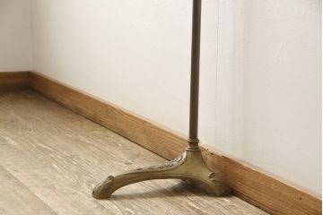 イギリスアンティーク　繊細なデザインが高級感を高める真鍮製のポールハンガー(ハンガースタンド、帽子掛け、店舗什器)(R-059720)