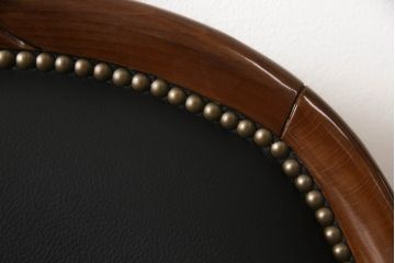 中古　美品　スペイン　ウルタド(HURTADO)　ワンランク上の空間づくりにおすすめの本革アームチェア(椅子、イス、レザー)(定価約30万円)(R-059737)