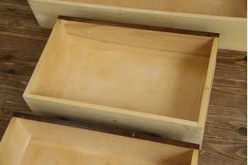 中古　北海道民芸家具　リメイク家具　上質な作りが魅力のサイドキャビネット(サイドチェスト、リビングボード、引き出し)(R-059739)
