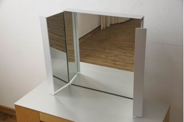 中古　美品　Cassinaixc.(カッシーナイクスシー)　オーク材　スタイリッシュなデザインが魅力的なメイクアップドレッサー+チェアセット(鏡台、ミラー、チェア、椅子)(定価約55万円)(R-059742)