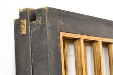 アンティーク建具　昭和中期　黒い框がモダンな印象を高める障子戸2枚セット(引き戸、建具)(R-059753)