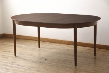 デンマークビンテージ　北欧ヴィンテージ　Dyrlund(デューロン)　ローズウッド　シンプルなデザインで取り入れやすいエクステンションテーブル(デュランド、ダイニングテーブル、二人掛け、四人掛け、ラウンドテーブル)(R-059756)