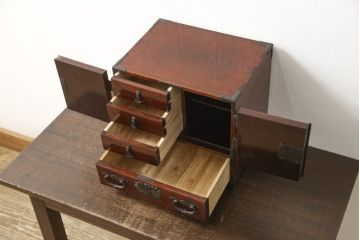 和製ビンテージ　熊野洞　仙台箪笥　手打金具　木地呂塗りの艶やかな杢目が美しい小箪笥(ヴィンテージ、小物収納、卓上収納、小引き出し)(R-059760)