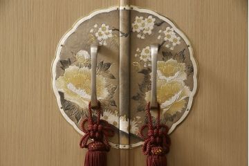 中古　波塚正文作　衣装盆付き　華やかさと上品さを兼ね備えた金具が魅力の加茂総桐箪笥(並厚、総桐たんす、着物箪笥、衣装タンス、引き出し)(R-059761)