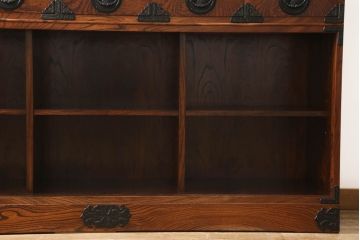 中古　美品　岩谷堂箪笥　収納力抜群! 上質な和の空間づくりに取り入れたい水屋箪笥(定価約120万円)(キャビネット、食器棚、戸棚、収納棚)(R-059763)