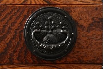 中古　美品　岩谷堂箪笥　収納力抜群! 上質な和の空間づくりに取り入れたい水屋箪笥(定価約120万円)(キャビネット、食器棚、戸棚、収納棚)(R-059763)