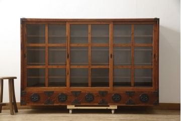 中古　美品　岩谷堂箪笥　収納力抜群! 上質な和の空間づくりに取り入れたい水屋箪笥サイドボード(キャビネット、食器棚、戸棚、収納棚)(R-059764)
