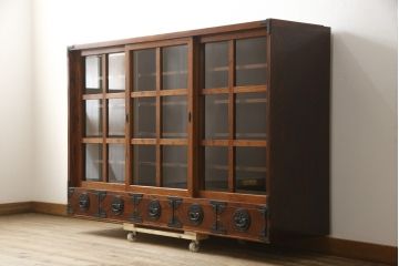 中古　美品　岩谷堂箪笥　収納力抜群! 上質な和の空間づくりに取り入れたい水屋箪笥サイドボード(キャビネット、食器棚、戸棚、収納棚)(R-059764)