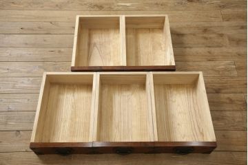 中古　美品　岩谷堂箪笥　収納力抜群! 上質な和の空間づくりに取り入れたい水屋箪笥サイドボード(キャビネット、食器棚、戸棚、収納棚)(R-059764)
