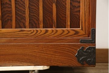 中古　美品　岩谷堂箪笥　収納力抜群! 上質な和の空間づくりに取り入れたい水屋箪笥サイドボード(食器棚、戸棚、収納棚)(R-059765)